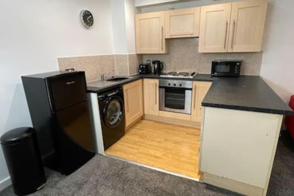 Moda Wigan 2 - Stylish 2 Bed In Central Wigan Exterior photo